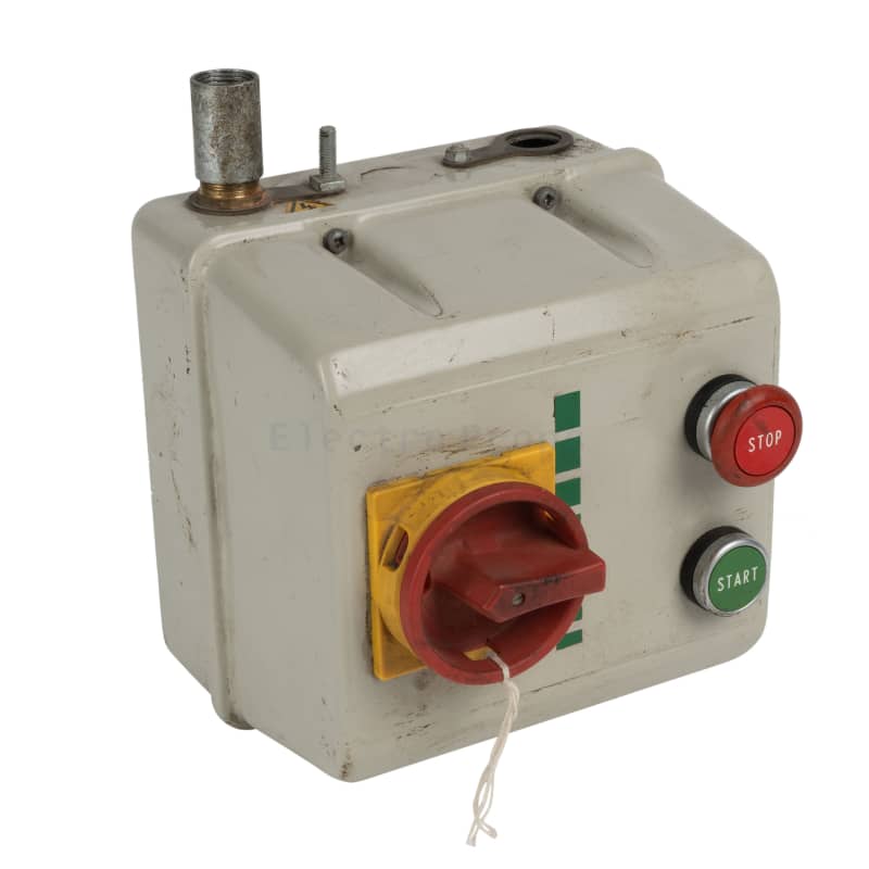 Small start/stop switch for industrial electric motor