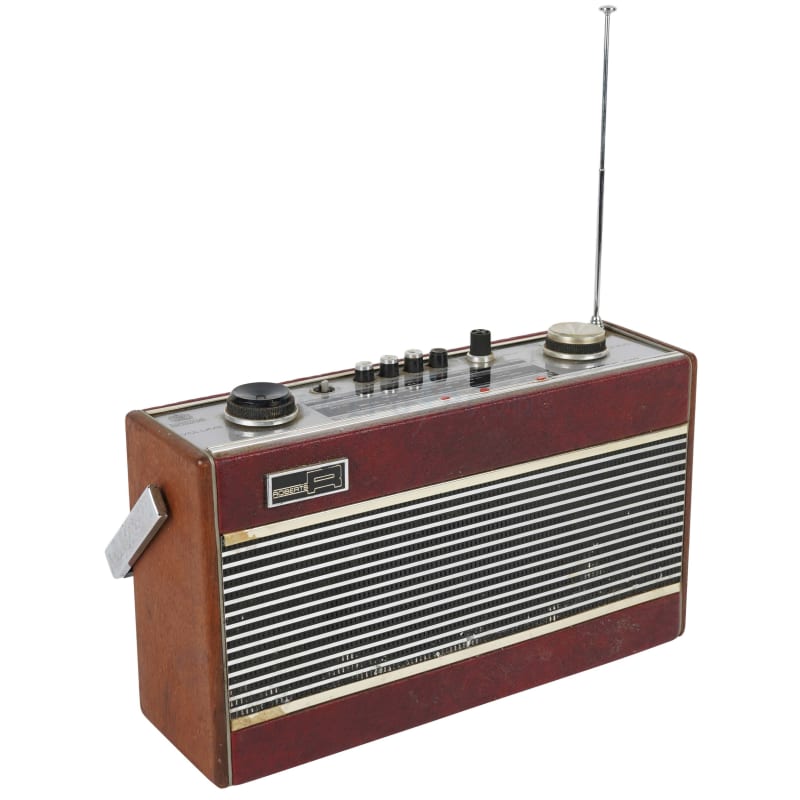 Roberts R606 Portable Radio