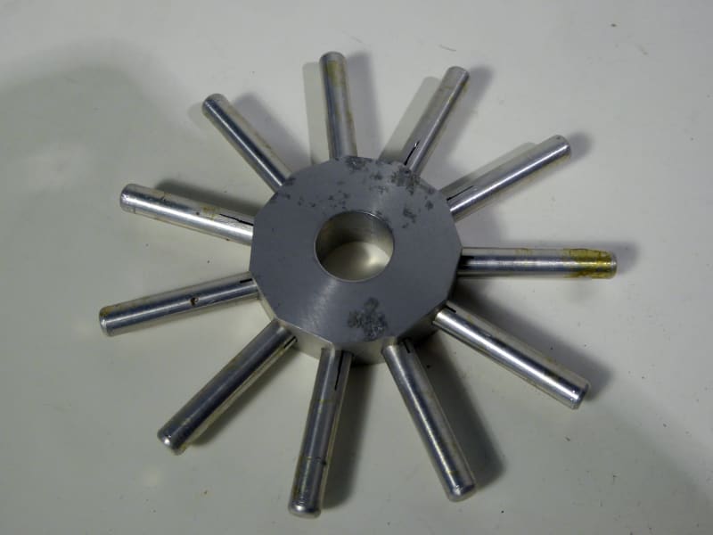 Silver aluminium star shaped tech object