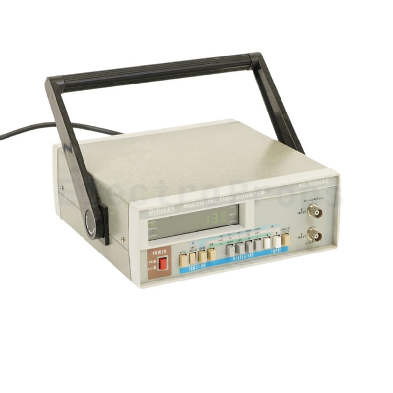 Practical laboratory frequency counter/timer with green display