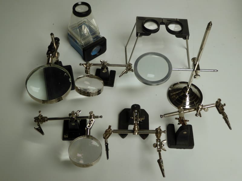 Assorted mini bench magnifiers & soldering aids