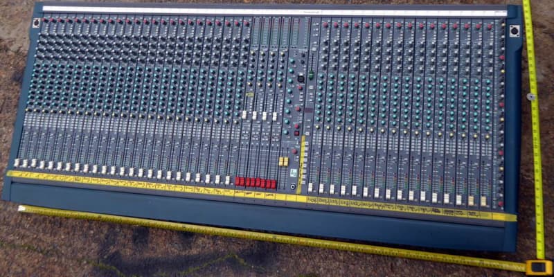 Huge 40 channel Soundcraft K3 theatre audio mixer