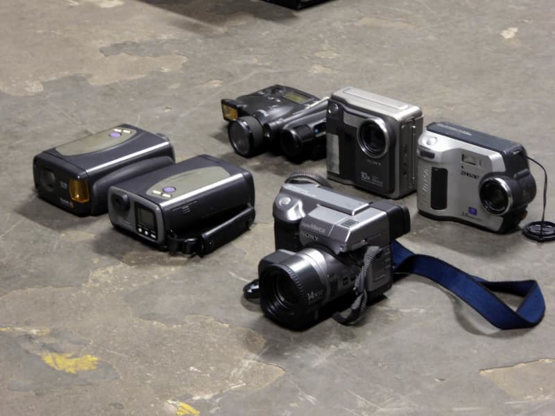 Selection of early digital cameras