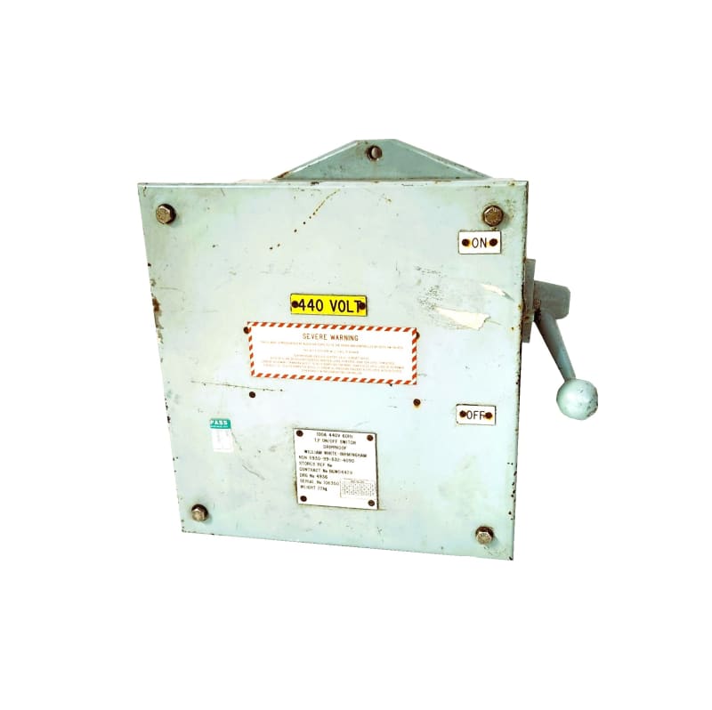 Heavy duty industrial switch with side lever