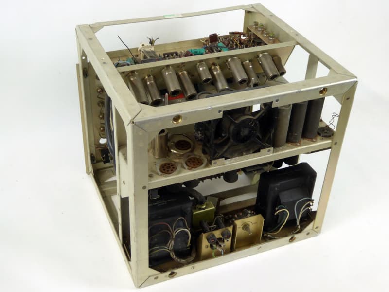 Military communications radio, open chassis