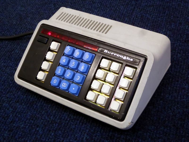 Practical 1970s bank teller's desktop keypad/terminal