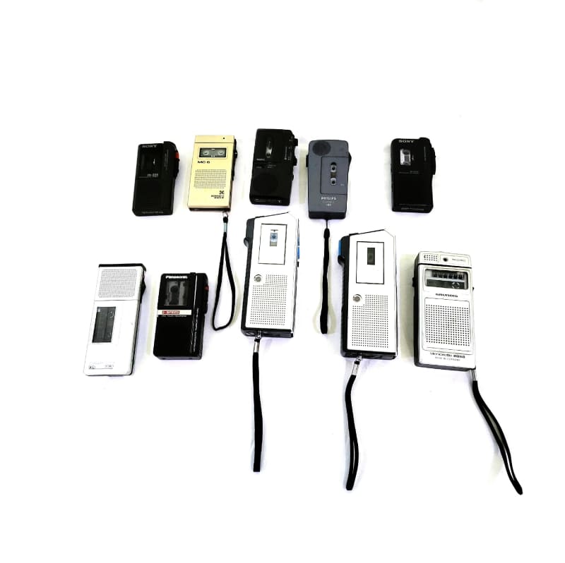 Assorted dictaphone tape recorders