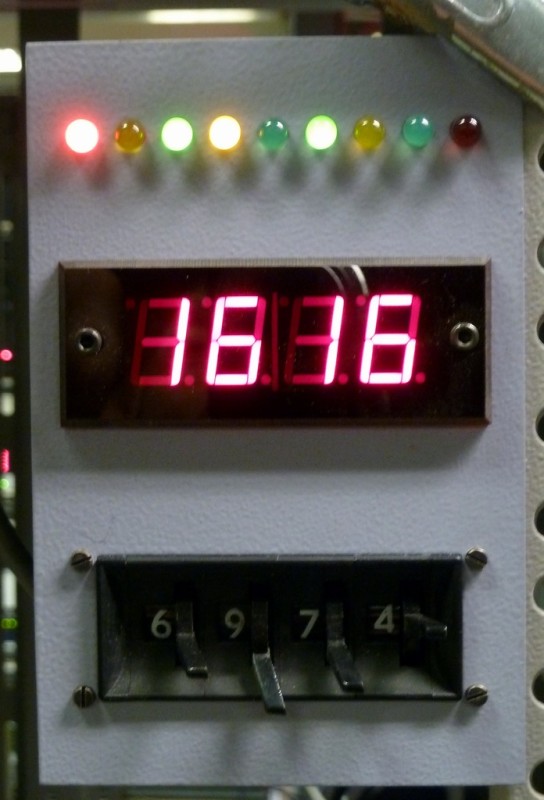 Practical small digital display panel & LEDs prop with thumbwheel