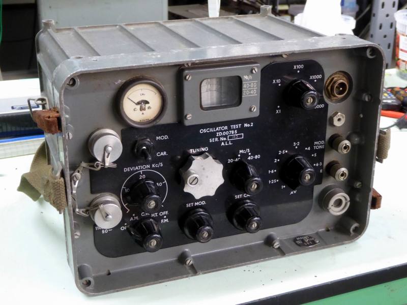 Practical ruggedised military oscillator/battlefield radio with ...