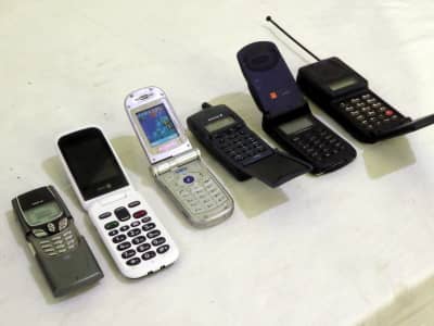 Assorted flip open or slide open mobile phones