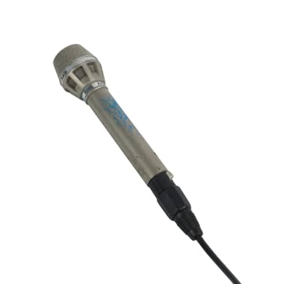 Microphone