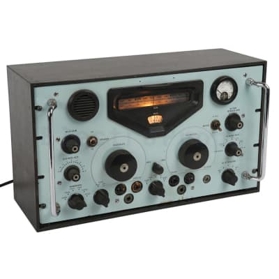 Racal RA17 vintage military communications radio