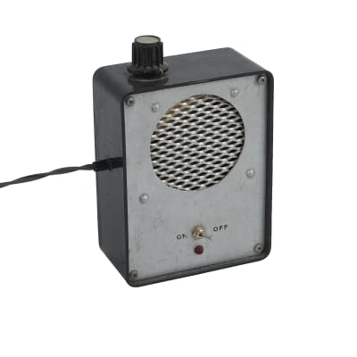 Miniature Period Speaker With metal Grille