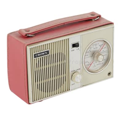 Period Crown TR-602 transistor radio