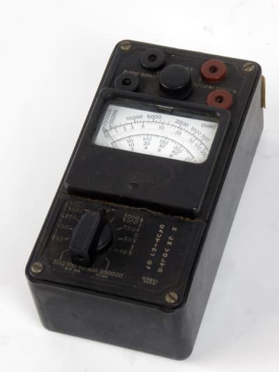 Small black bakelite period multimeter - 1950s-1960s
