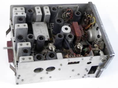 1950s - 1960s radio transmitter with exposed internal circuitry