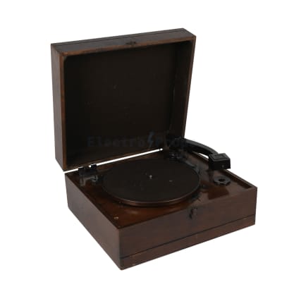 Vintage wooden Record Player/gramophone