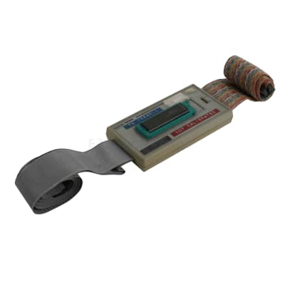 Logic analyser connecting pod with large chip & broad rainbow ribbon cable