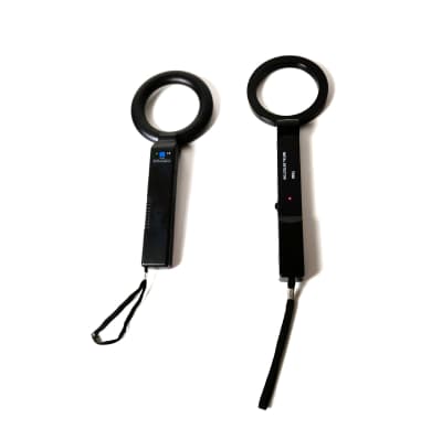 Practical tennis racquet security wand metal detector