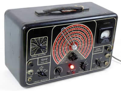 Practical 1950s-1960s period Radio Frequency signal generator for workshop testing of radios