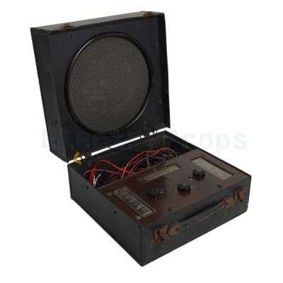 Period Radio Case