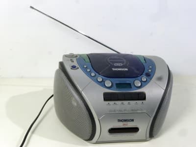 Practical, portable all-in-one CD, cassette, radio mini music system