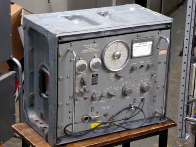 Period grey military Marconi radio frequency signal generator