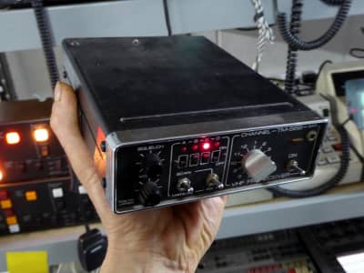 Practical small in-car radio transceiver/receiver/CB