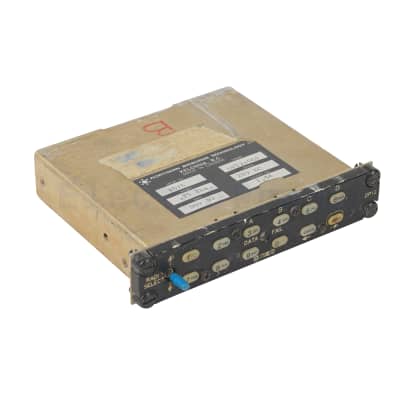 Small Grey Naval Instrument 009