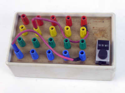 Calibration unit with multiple coloured terminals & counting dial