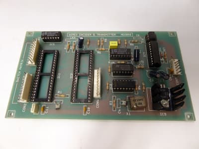 Printed Circuit Board with socketed chips