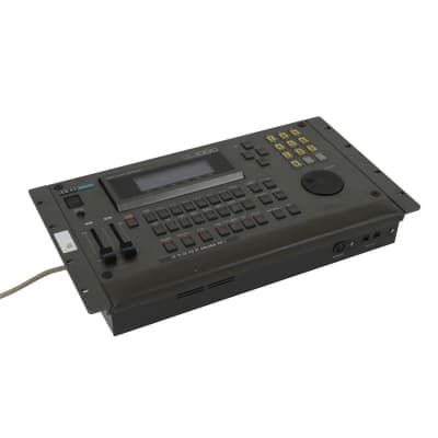 Practical Akai editing console desktop filling