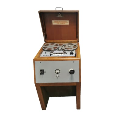 1960s Philips Reverbeo radio in polished wooden cabinet with large tuning  scale