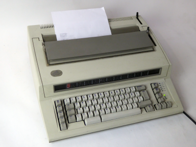 Practical IBM daisy wheel typewriter