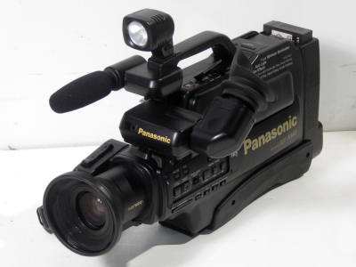 Panasonic M40 semi-professional VHS video camcorder