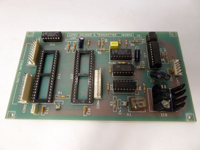 Printed Circuit Board with socketed chips