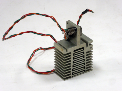 T shaped power transistor finned cooler / heatsink