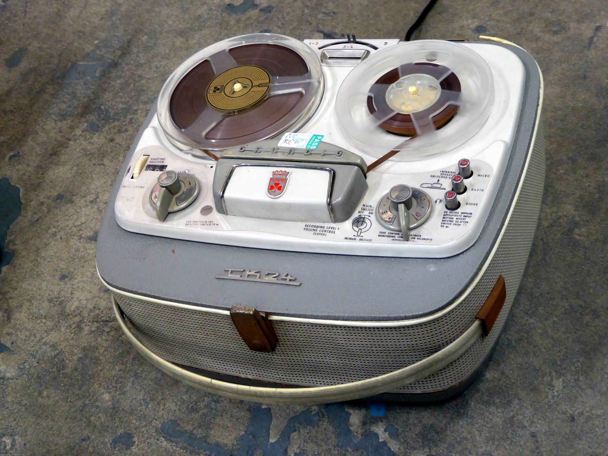 Practical 1960s portable Grundig reel to reel tape recorder Electro