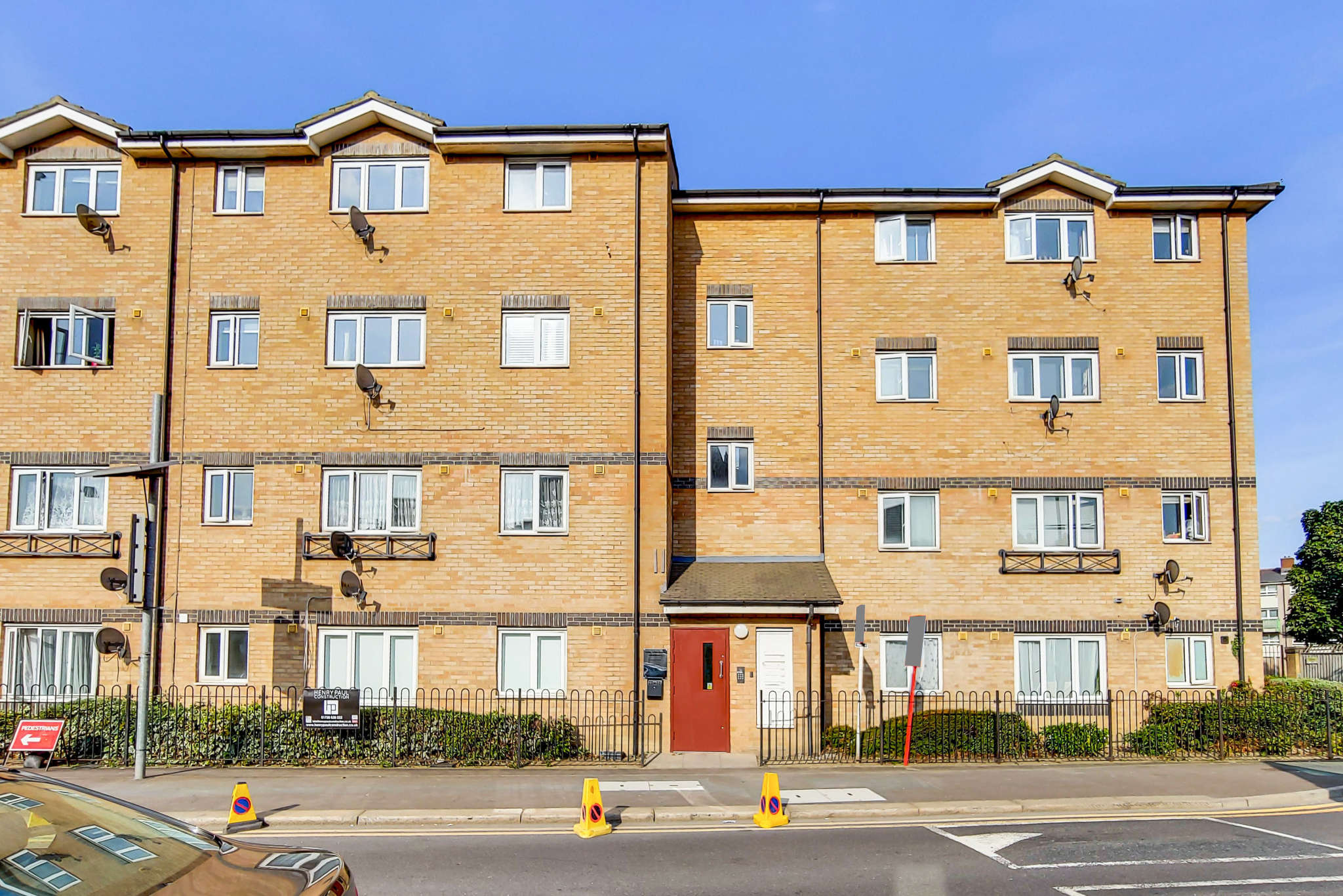 8 Connaught Road, London, E16