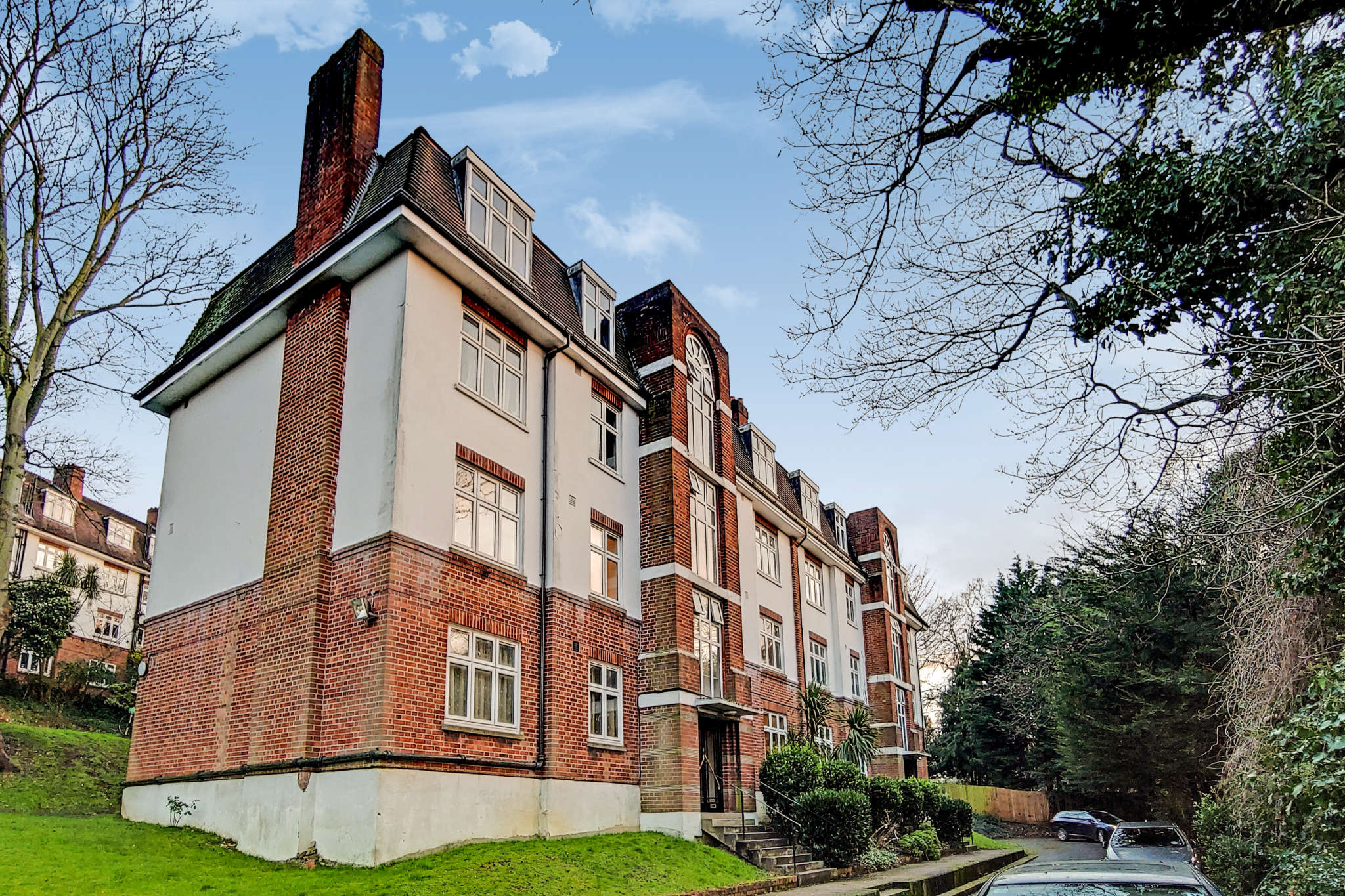 Highland Road, London, SE19