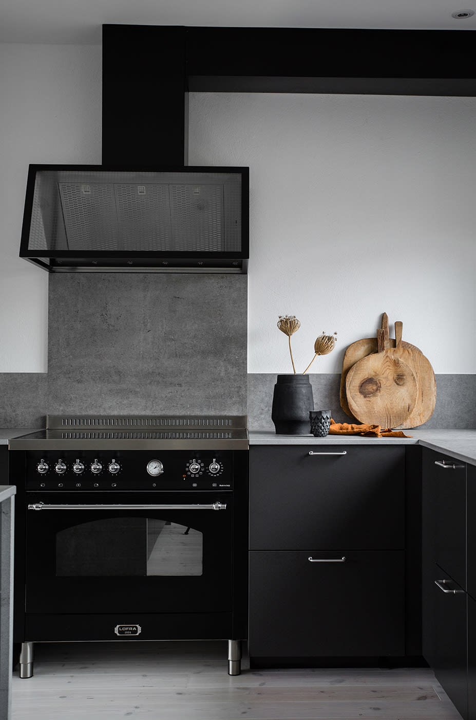 Komfurpakke - Lofra 90 cm Induktion 1 ovn + Fjärås 100 cm Fasett - Sort