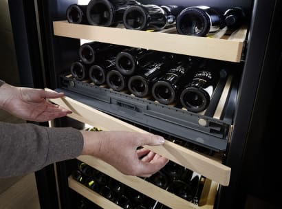 L_CFSW23_DSH_Vinidor-FreshAir-Filter-Separator-Open_000-Print_1