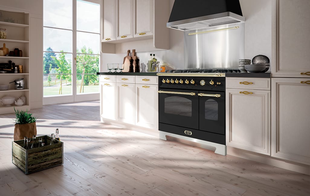 Cooker package Black/Brass - Dolce Vita 90 cm induction (cooker + extraction hood + splashback)