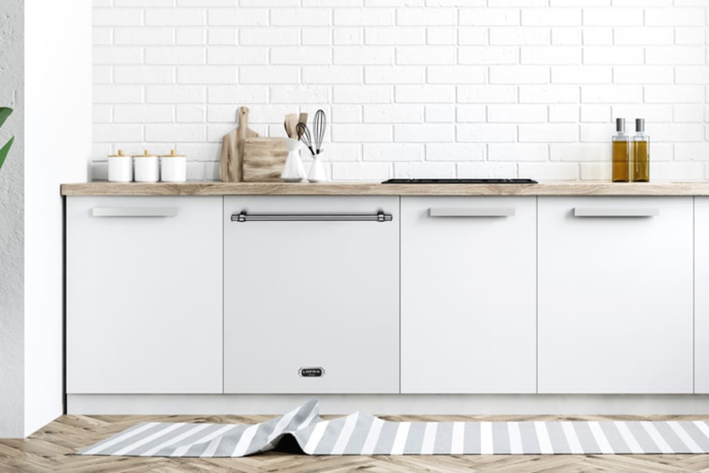 Dolce Vita Dishwasher (Pearl White/Chrome)