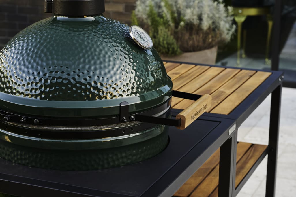 Kamado grill / Keramisk grill med arbeidsbenk og oppbevaringshyller - XLarge