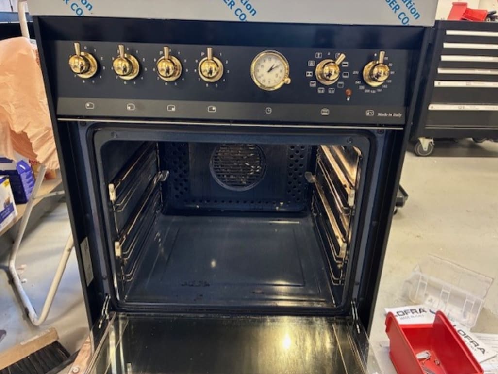 (Outlet) - Dolce Vita - Induksjonskomfyr 60 cm (1 ovn) (Svart/Messing) 