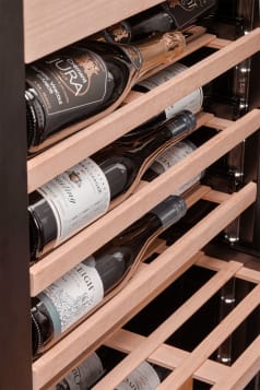 rail-shelf-velvet-125