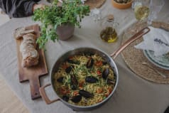 traktorpanna-med-lock-28-cm-rostfri