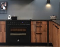 spis-och-vinkylspaket-steel-enfasi-90-cm-induktion-mquvee-inbyggbar-vinkyl