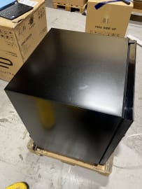 (Outlet) - Innbyggbart vinskap - Arctic Collection 60D Fullglass Black